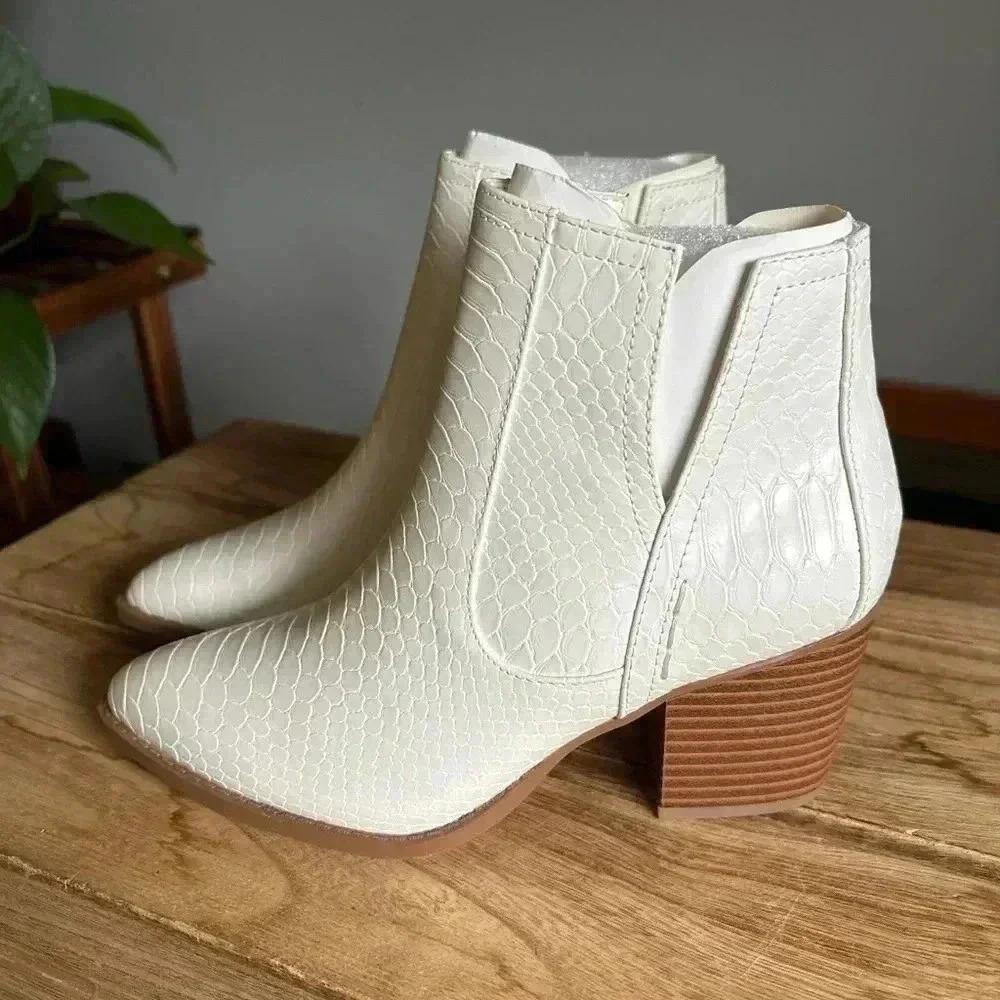Women’s Ankle Boots White